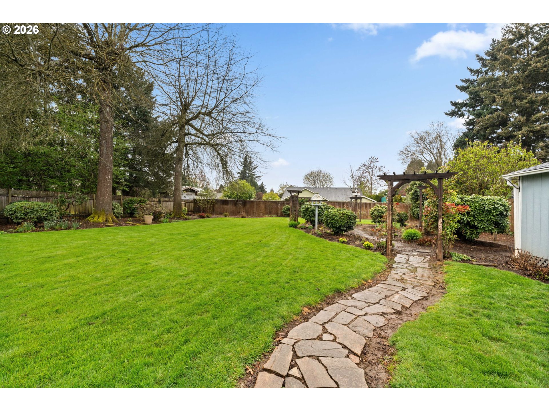 1360 Taft Street Eugene, OR 97402 - Photo 24 of 35 a view of a park with large trees