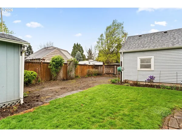 $395,000 | 1360 Taft Street, Eugene, OR 97402