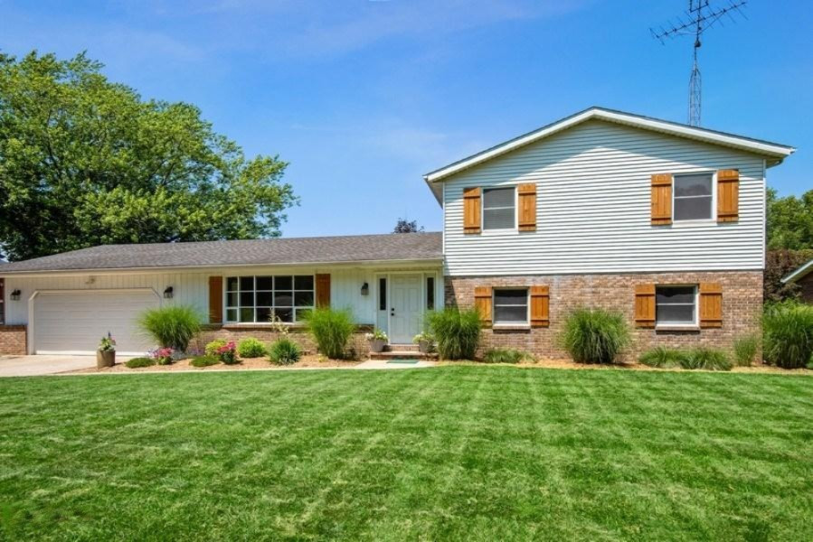 1519 Trebor Road St. Joseph, MI 49085 - Photo 1 of 20 vht_viewer_57