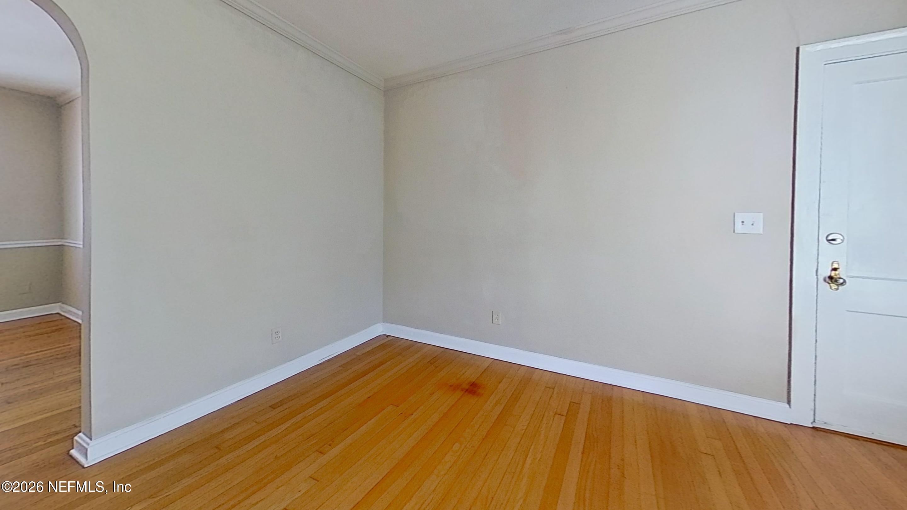 3102 Riverside Avenue, Unit 4 Jacksonville, FL 32205 - Photo 17 of 19 3102-Riverside-Ave-Unit-4-Living-Room 1