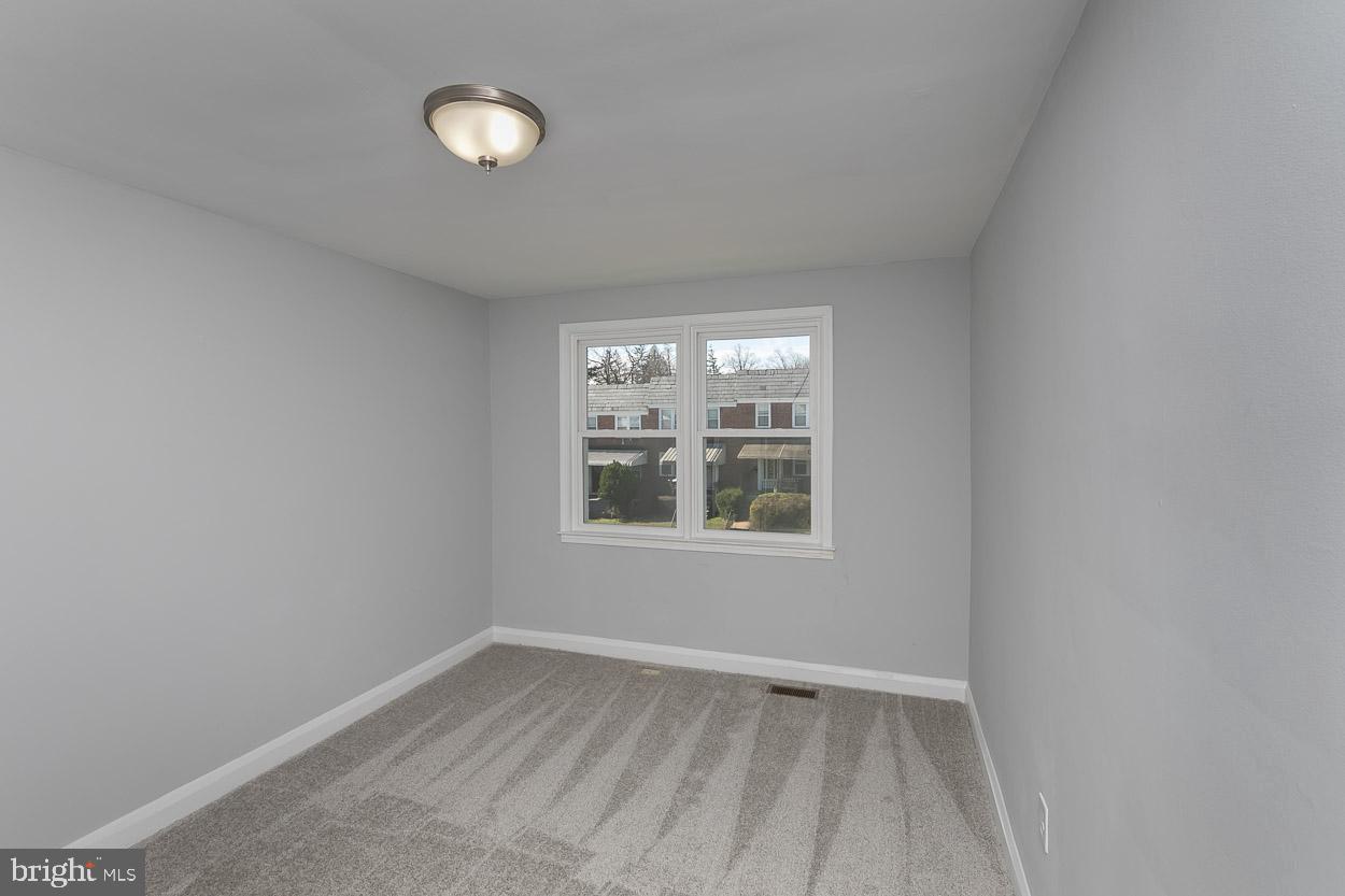 925 Wicklow Road Baltimore, MD 21229 - Photo 22 of 38 Bedroom 1