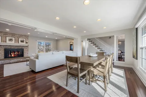 $725,000 | 1246 Laurel Avenue, Deerfield, IL 60015