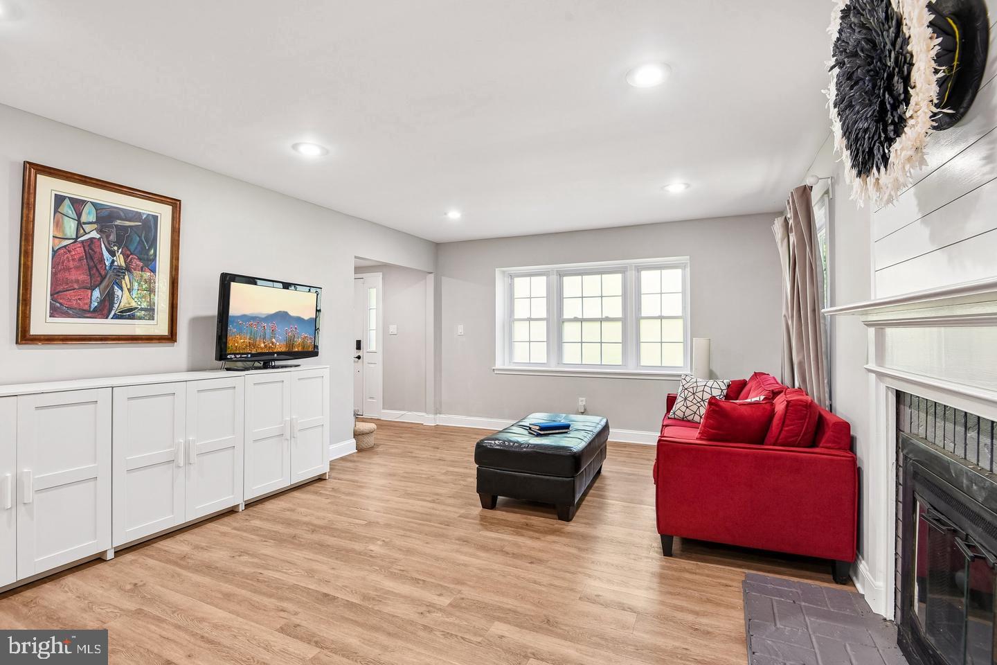 8715 Crestmont Lane Laurel, MD 20708 - Photo 12 of 45 Gallery Image 12
