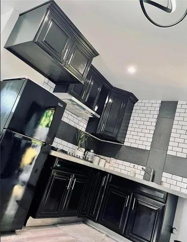 $1,799 | 7325 Matilija Avenue, Van Nuys, CA 91405