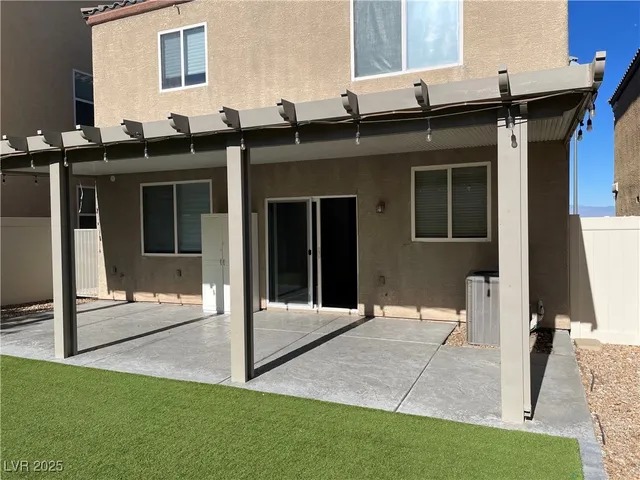 $2,000 | 8825 West Torino Avenue, Las Vegas, NV 89148
