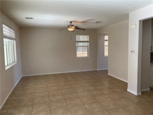 $2,000 | 8825 West Torino Avenue, Las Vegas, NV 89148