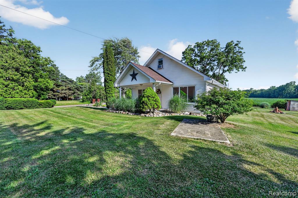 3658 Newburg Road Durand, MI 48429 - Photo 4 of 56