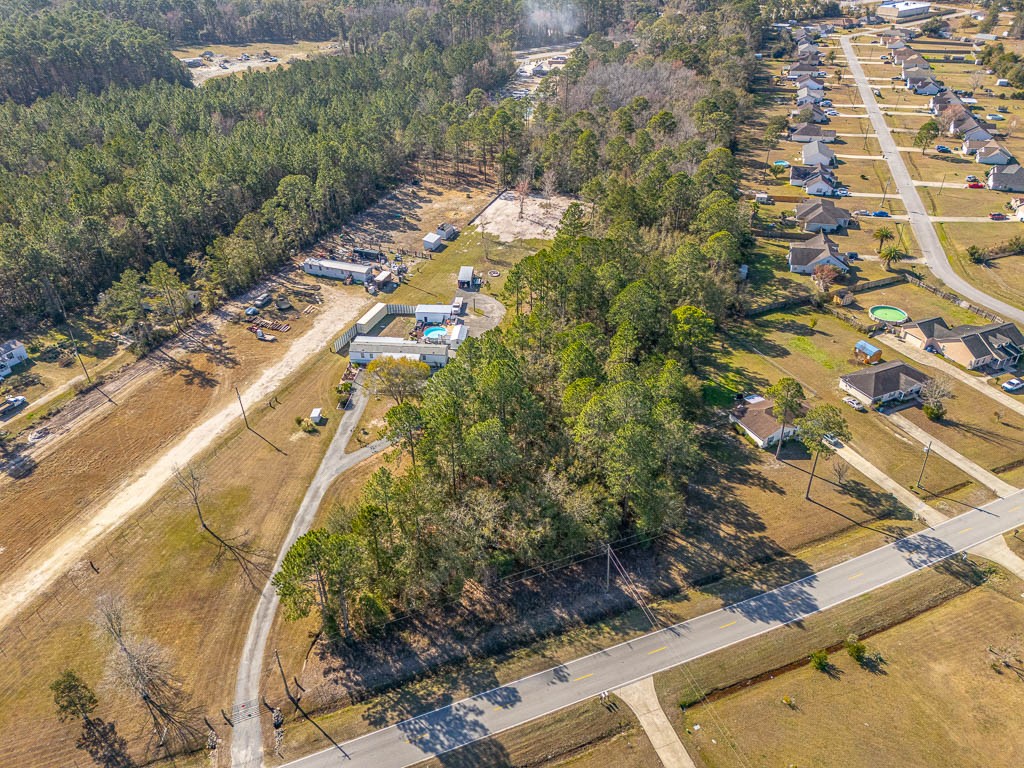 425 Emanuel Church Road Brunswick, GA 31523 - Photo 2 of 13