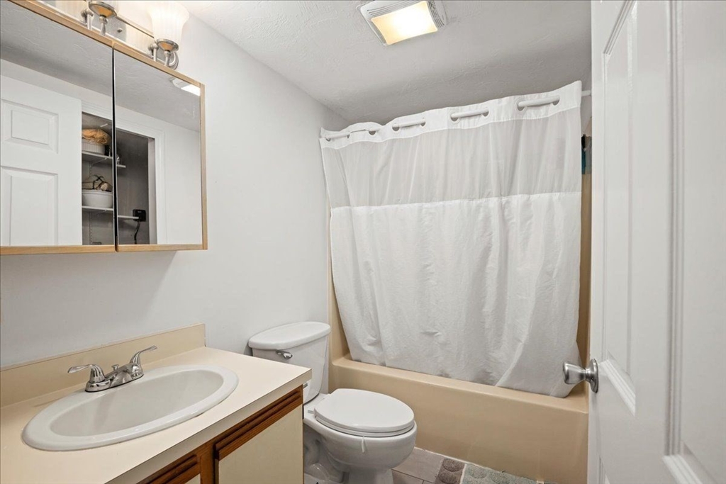 36 B Gibbs Street, Unit 18 Worcester, MA 01607 - Photo 10 of 20