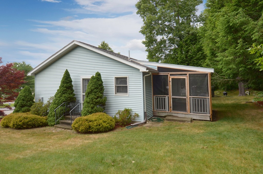 16 Allison Road, Unit 16 Northborough, MA 01532 - Photo 3 of 29 Gallery Image 3