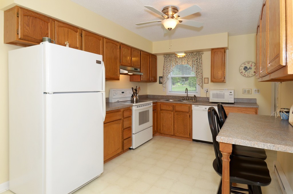 16 Allison Road, Unit 16 Northborough, MA 01532 - Photo 10 of 29 Gallery Image 10