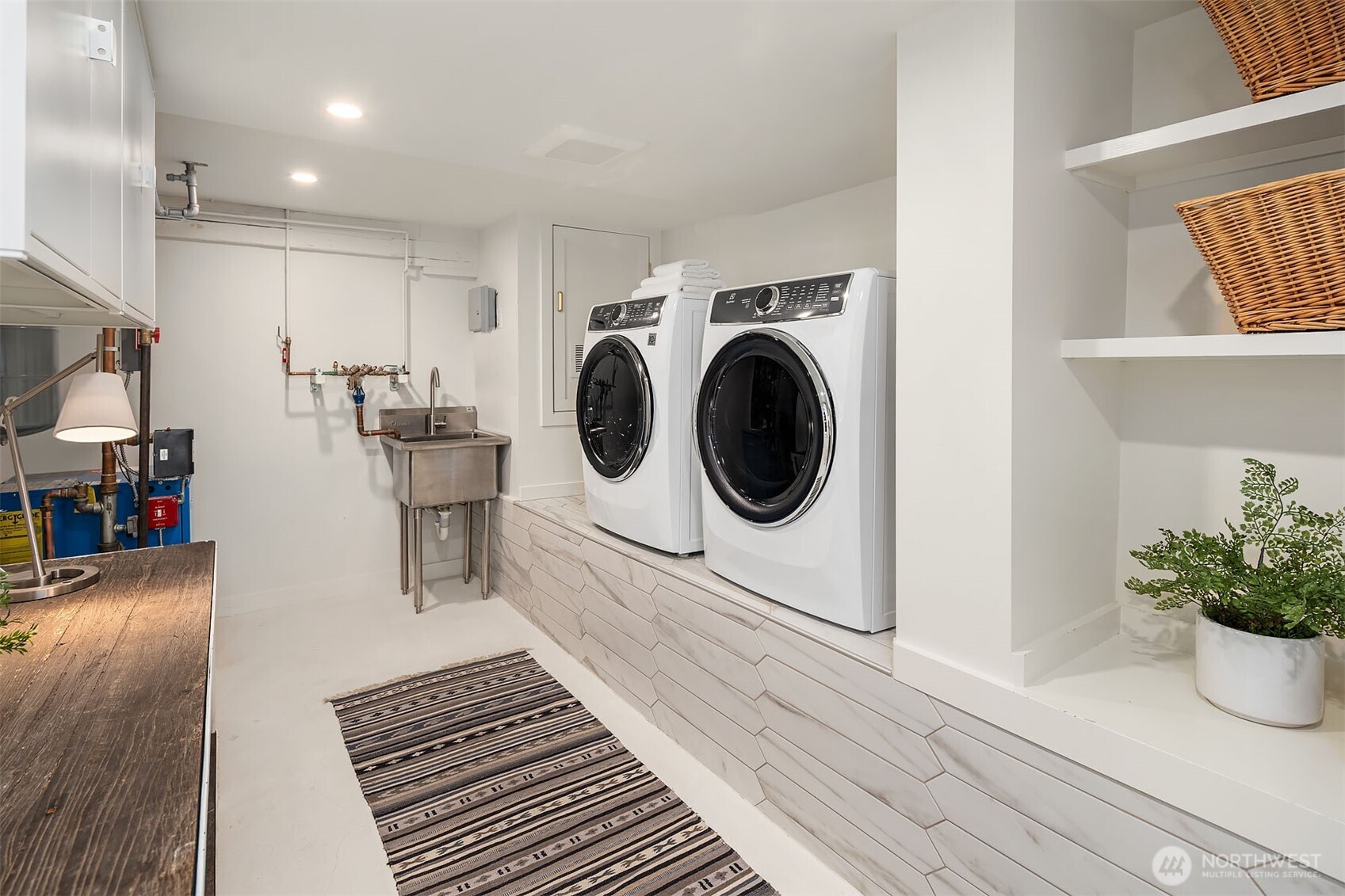 1418 33rd Avenue Seattle, WA 98122 - Photo 22 of 35