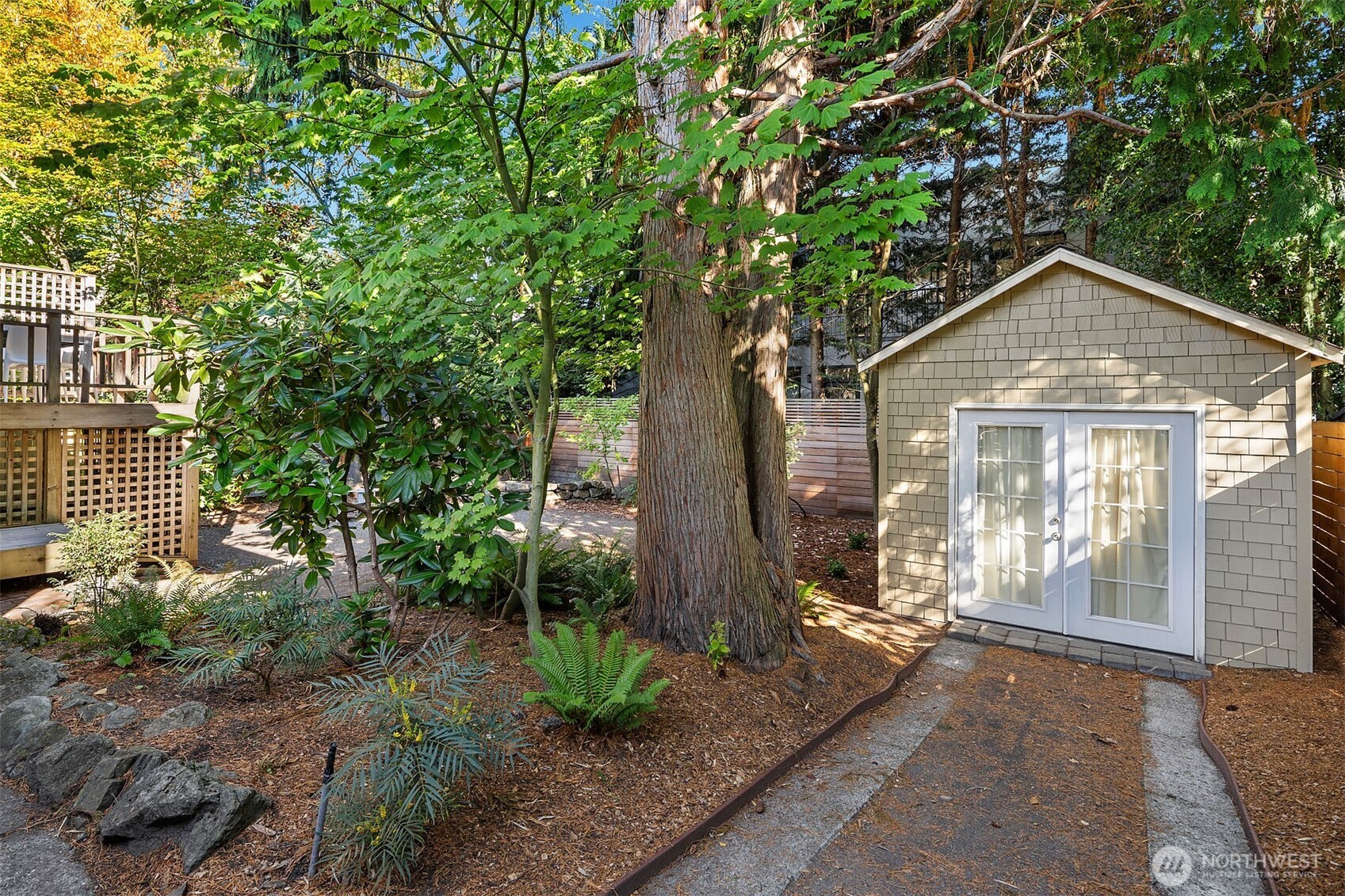 1418 33rd Avenue Seattle, WA 98122 - Photo 32 of 35