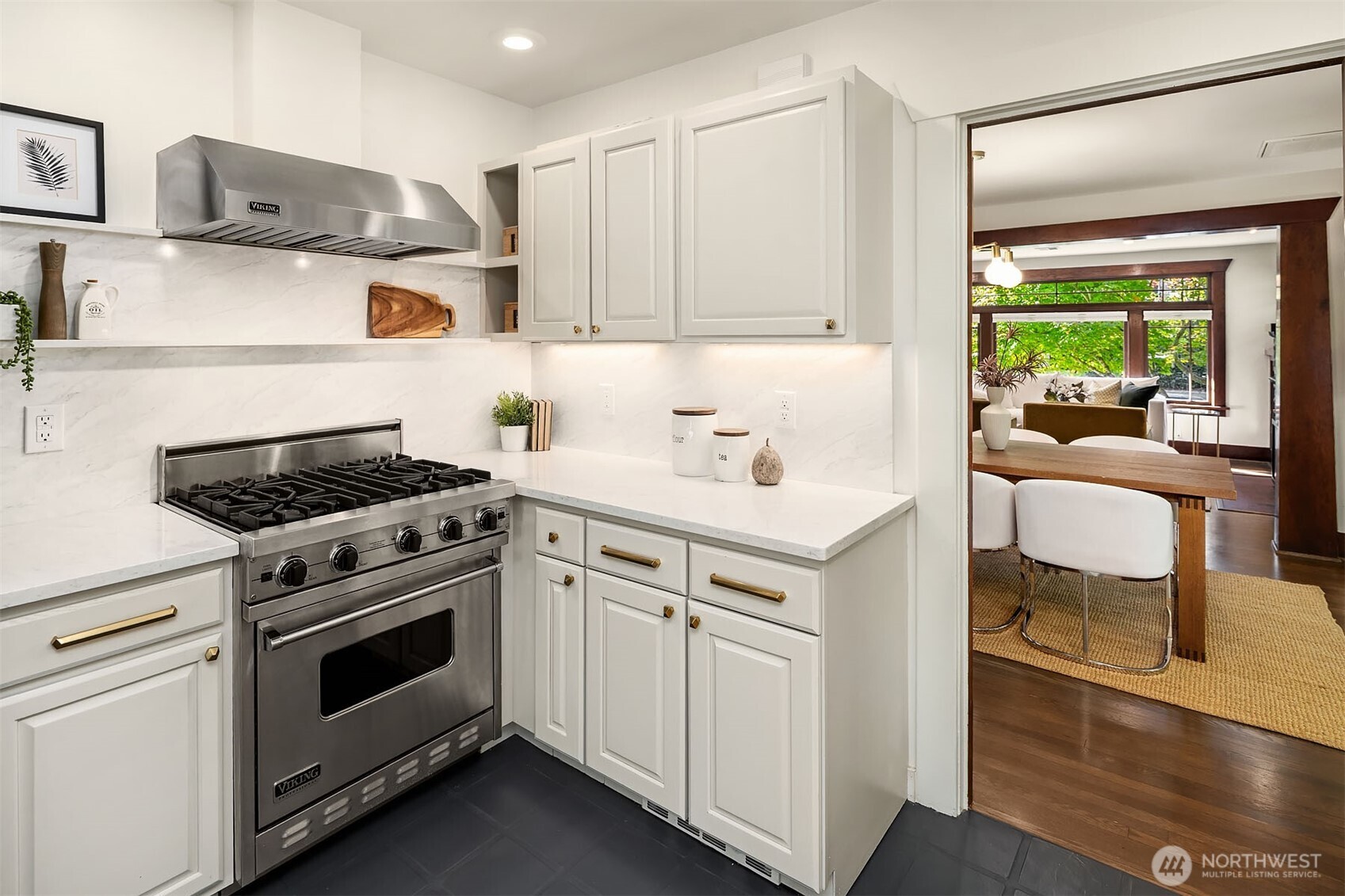 1418 33rd Avenue Seattle, WA 98122 - Photo 10 of 35