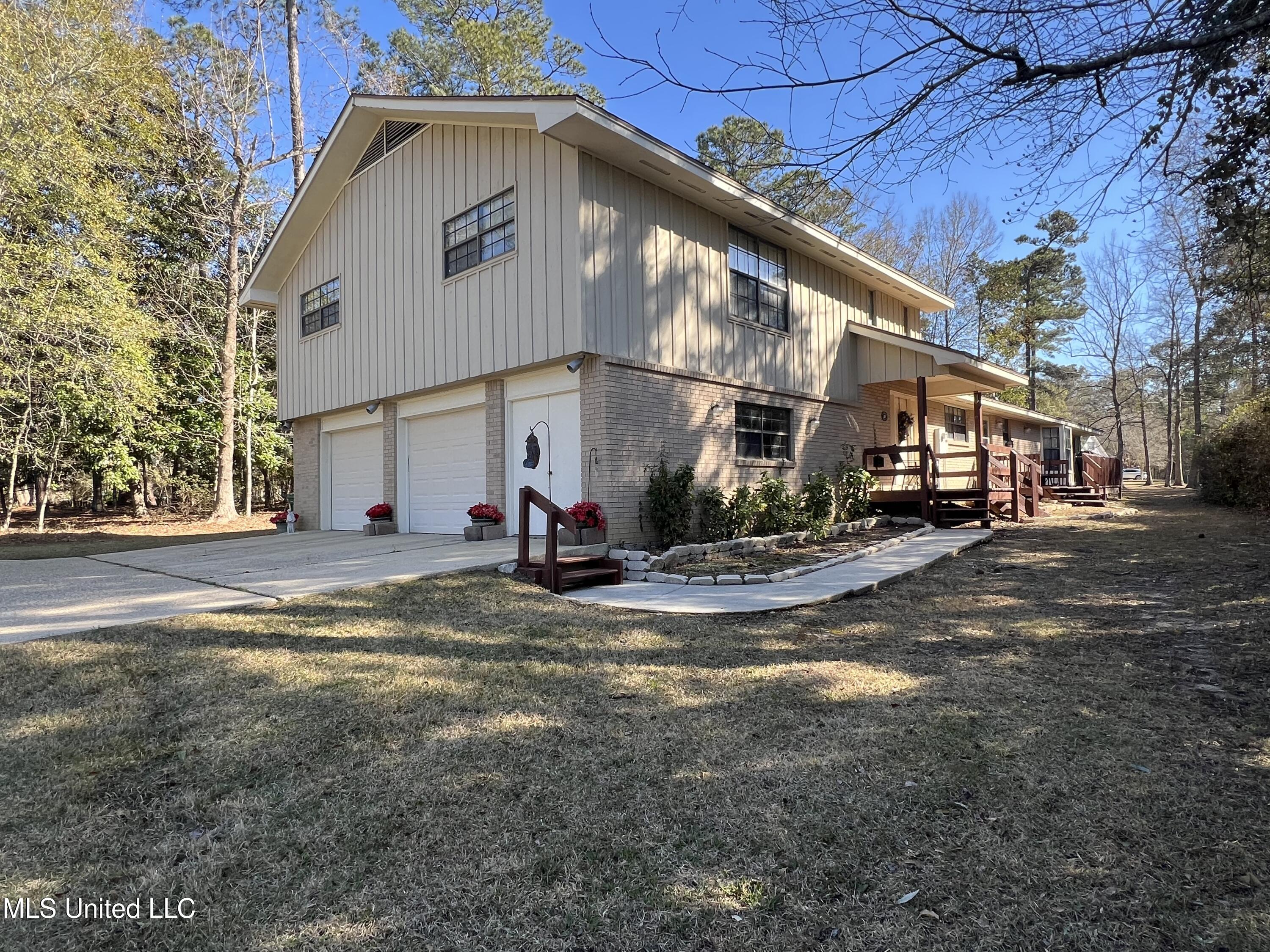 654 Koula Place Diamondhead, MS 39525 - Photo 34 of 35 IMG_5775