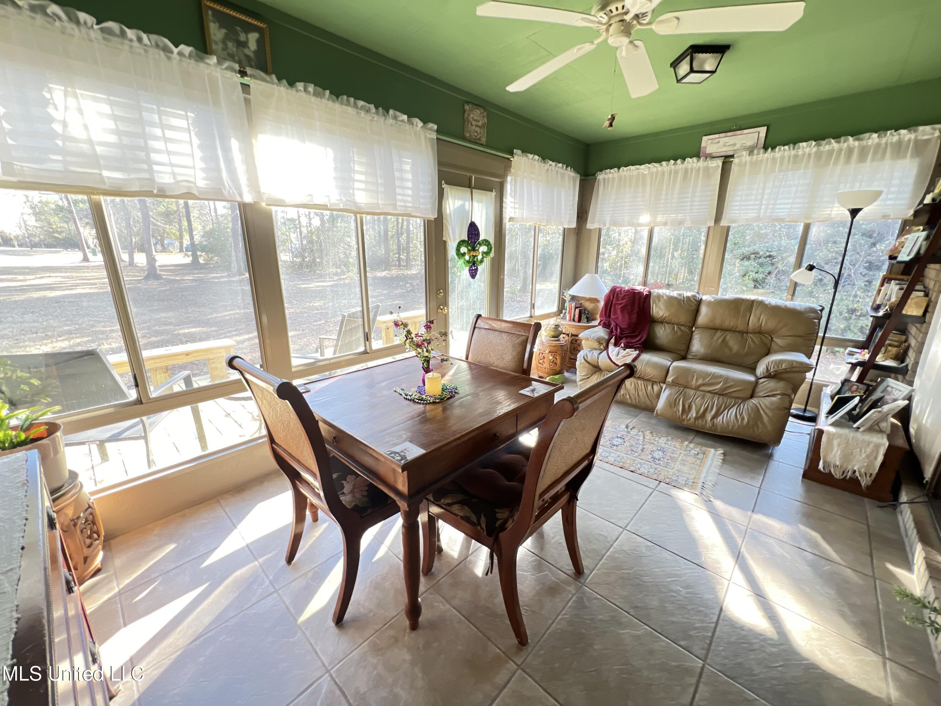 654 Koula Place Diamondhead, MS 39525 - Photo 5 of 35 IMG_5906