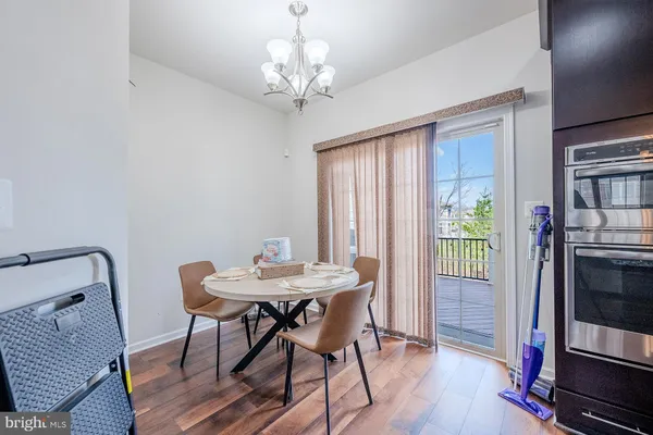 $650,000 | 42624 Lisburn Chase Terrace, Chantilly, VA 20152