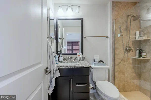 $650,000 | 42624 Lisburn Chase Terrace, Chantilly, VA 20152