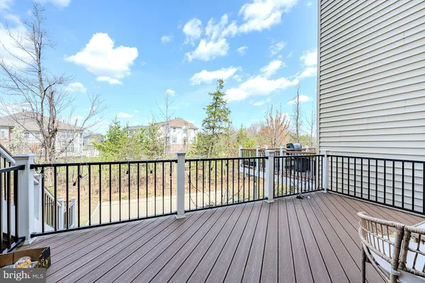 $650,000 | 42624 Lisburn Chase Terrace, Chantilly, VA 20152