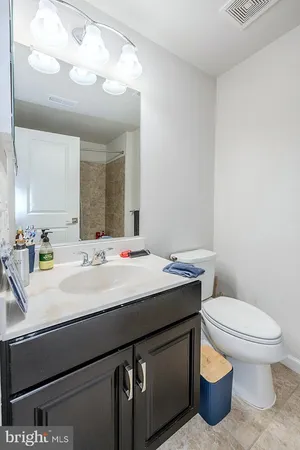 $650,000 | 42624 Lisburn Chase Terrace, Chantilly, VA 20152