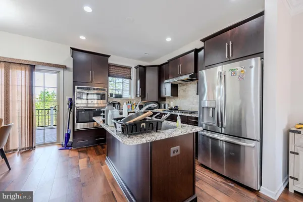 $650,000 | 42624 Lisburn Chase Terrace, Chantilly, VA 20152