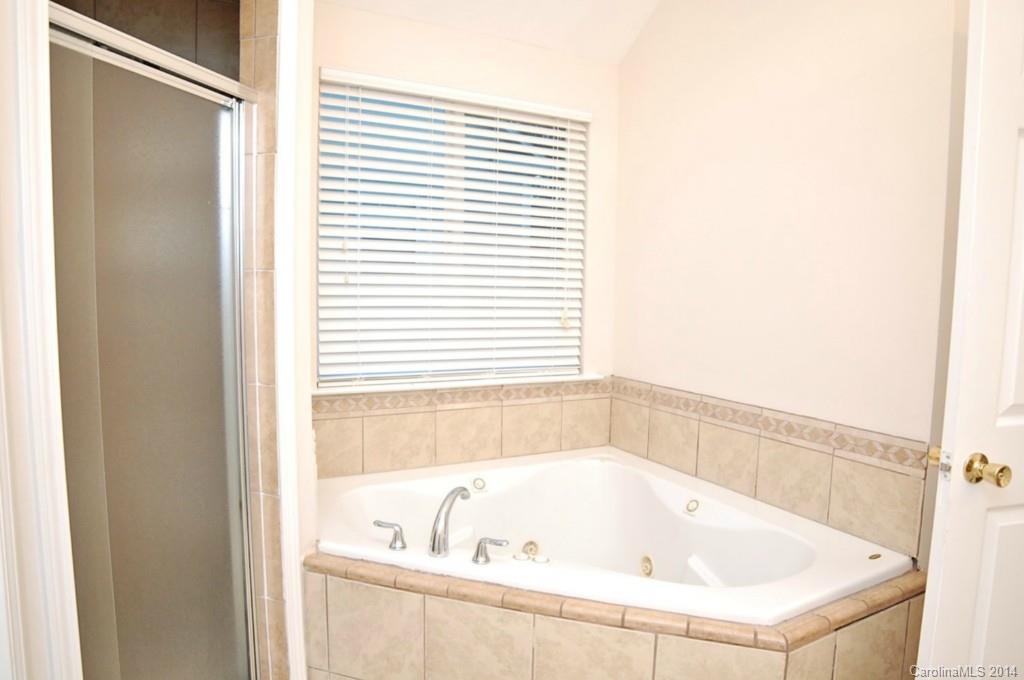 12315 Cardinal Point Road Charlotte, NC 28269 - Photo 14 of 24 Gallery Image 14