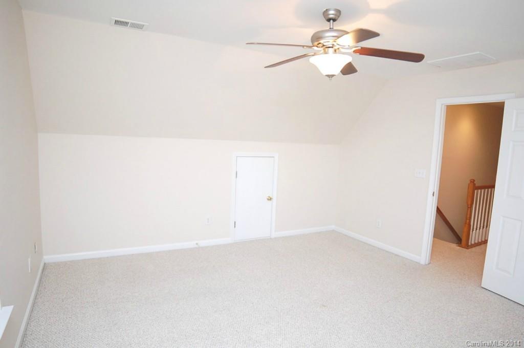 12315 Cardinal Point Road Charlotte, NC 28269 - Photo 17 of 24 Gallery Image 17