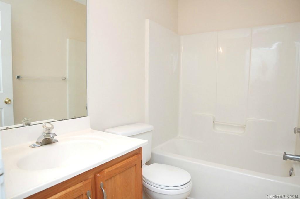 12315 Cardinal Point Road Charlotte, NC 28269 - Photo 18 of 24 Gallery Image 18