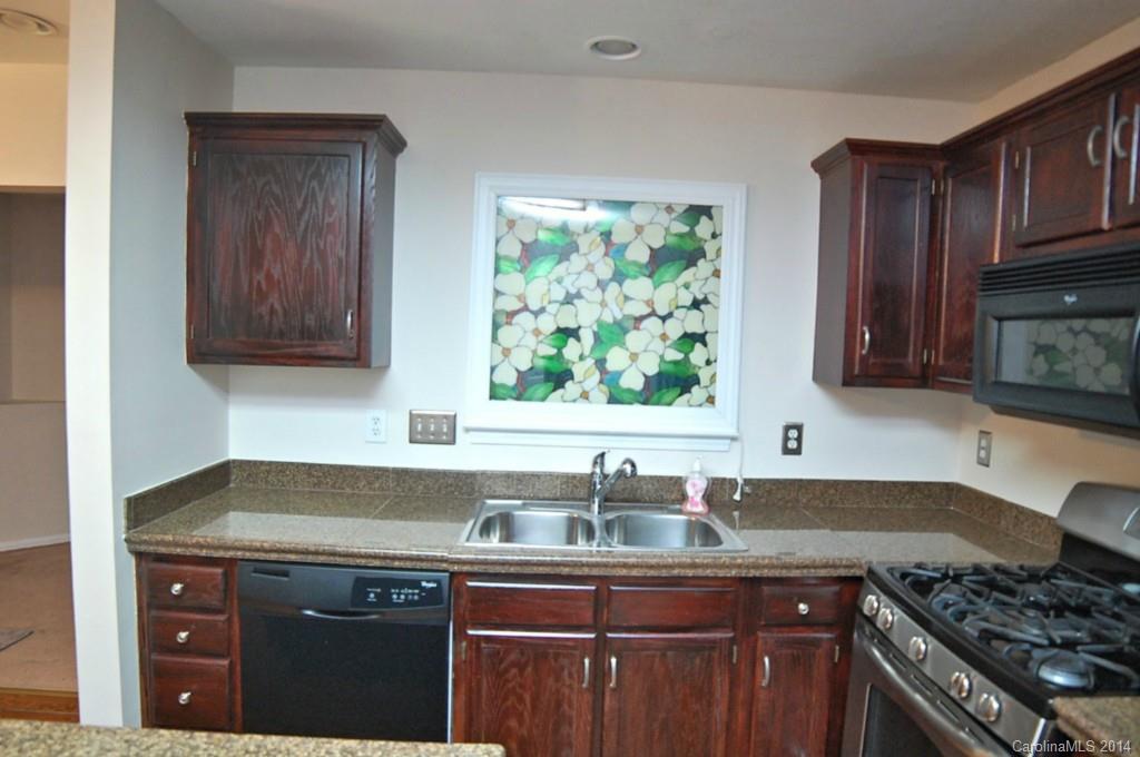 12315 Cardinal Point Road Charlotte, NC 28269 - Photo 3 of 24 Gallery Image 3