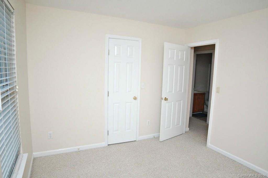 12315 Cardinal Point Road Charlotte, NC 28269 - Photo 21 of 24 Gallery Image 21