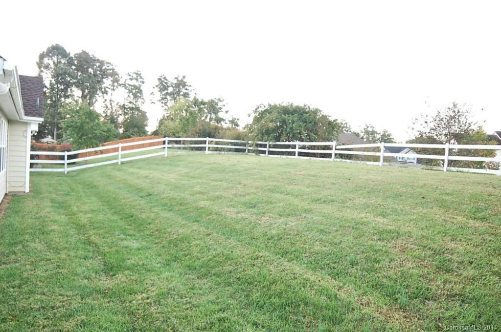 12315 Cardinal Point Road Charlotte, NC 28269 - Photo 24 of 24 Gallery Image 24