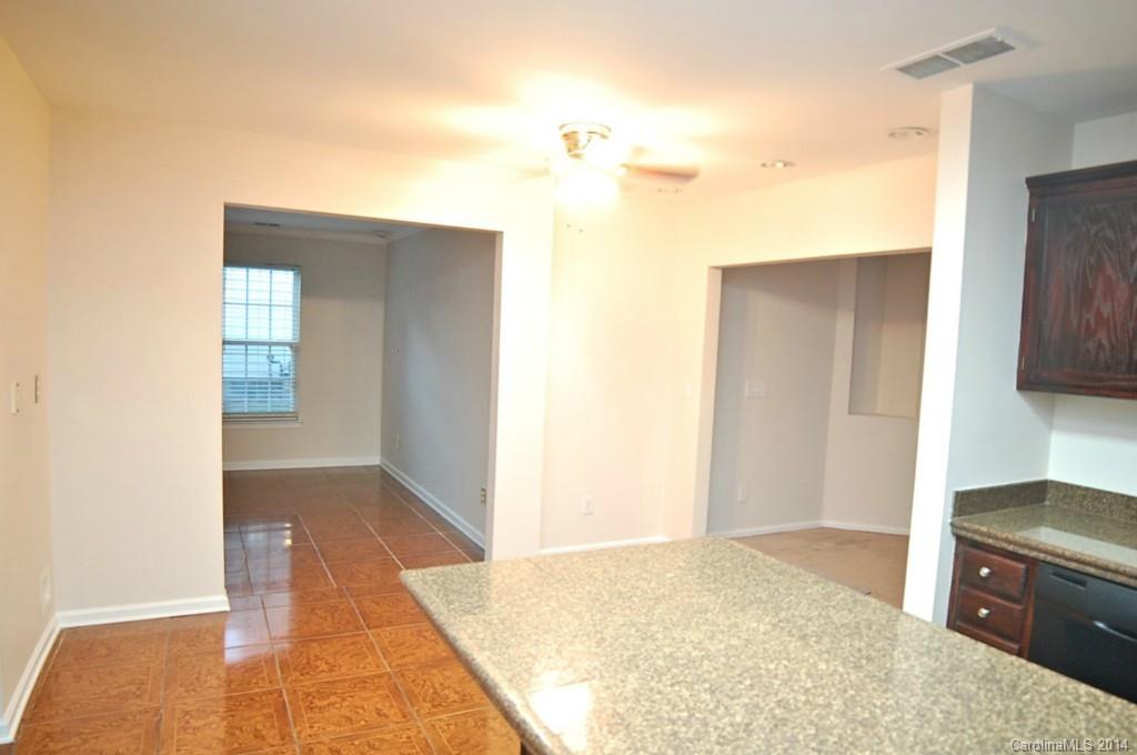 12315 Cardinal Point Road Charlotte, NC 28269 - Photo 4 of 24 Gallery Image 4