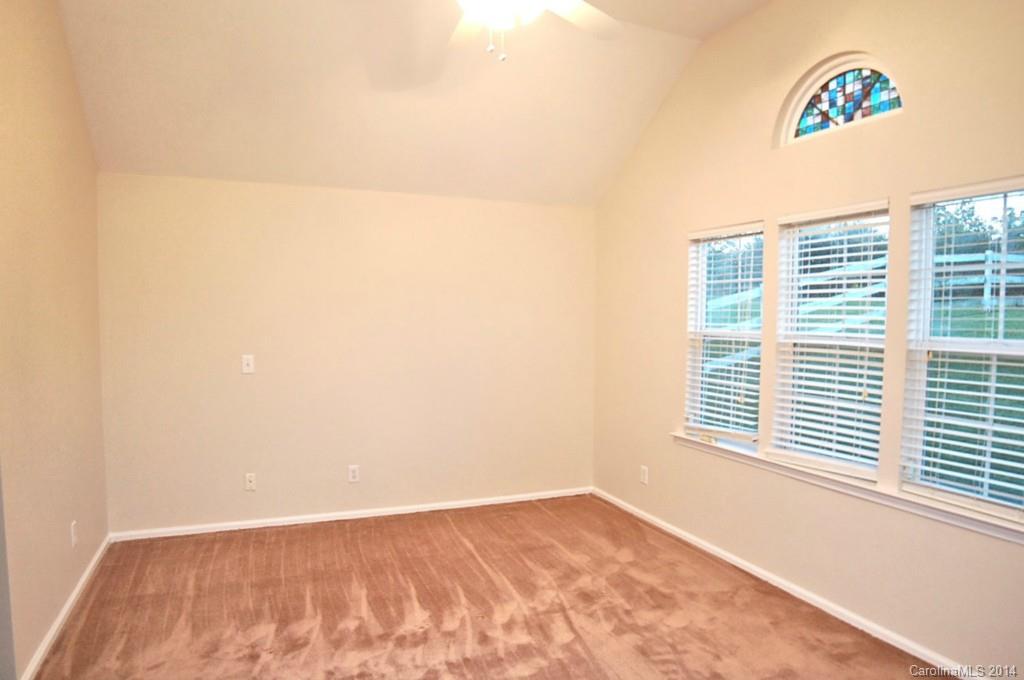 12315 Cardinal Point Road Charlotte, NC 28269 - Photo 10 of 24 Gallery Image 10