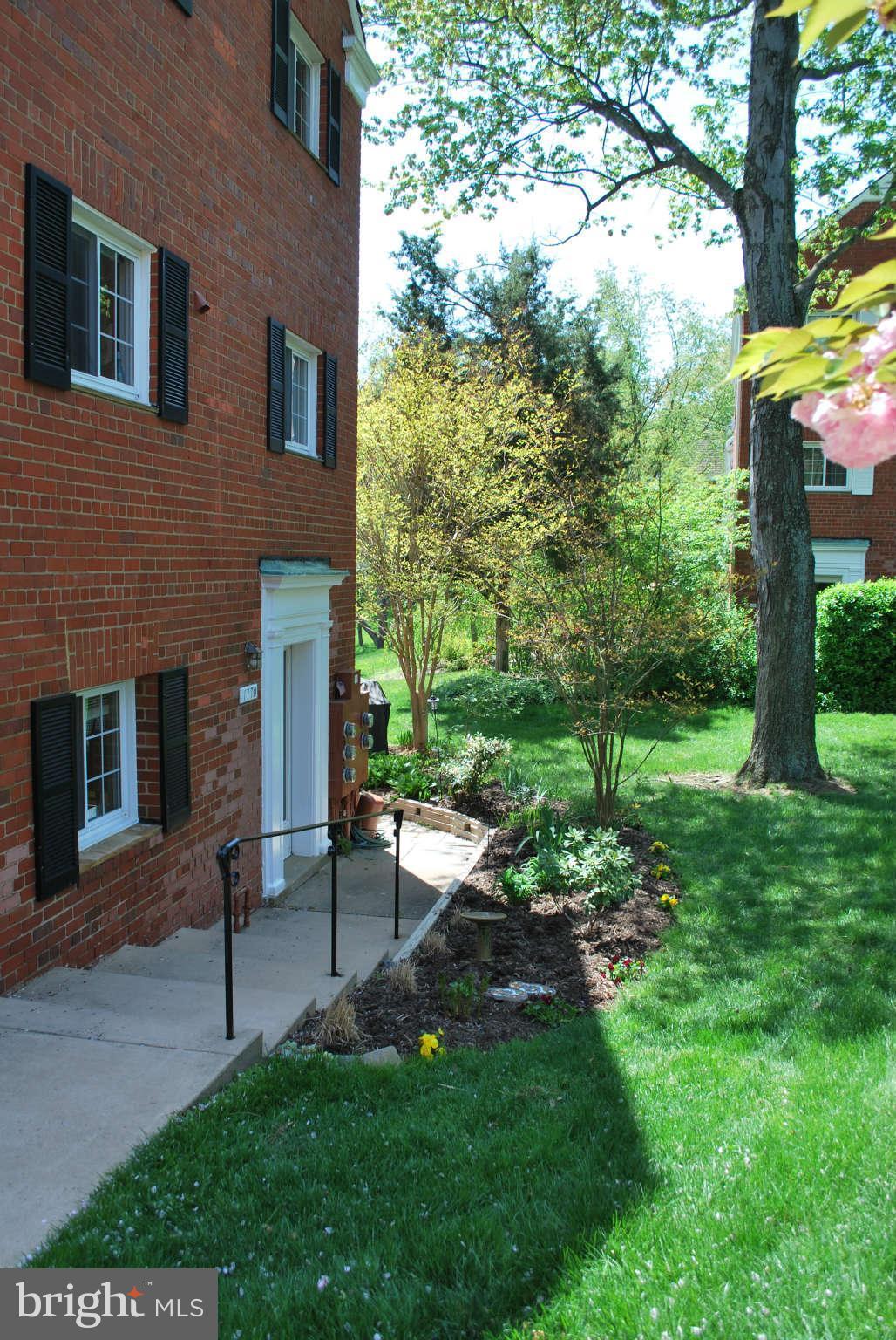 1770 Preston Road, Unit 823 Alexandria, VA 22302 - Photo 3 of 21 Exterior (General)