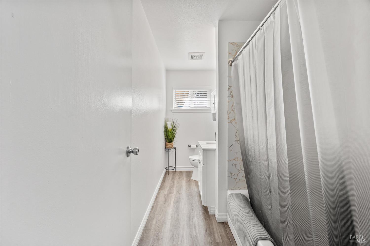 230 East Walnut Street Dixon, CA 95620 - Photo 15 of 27