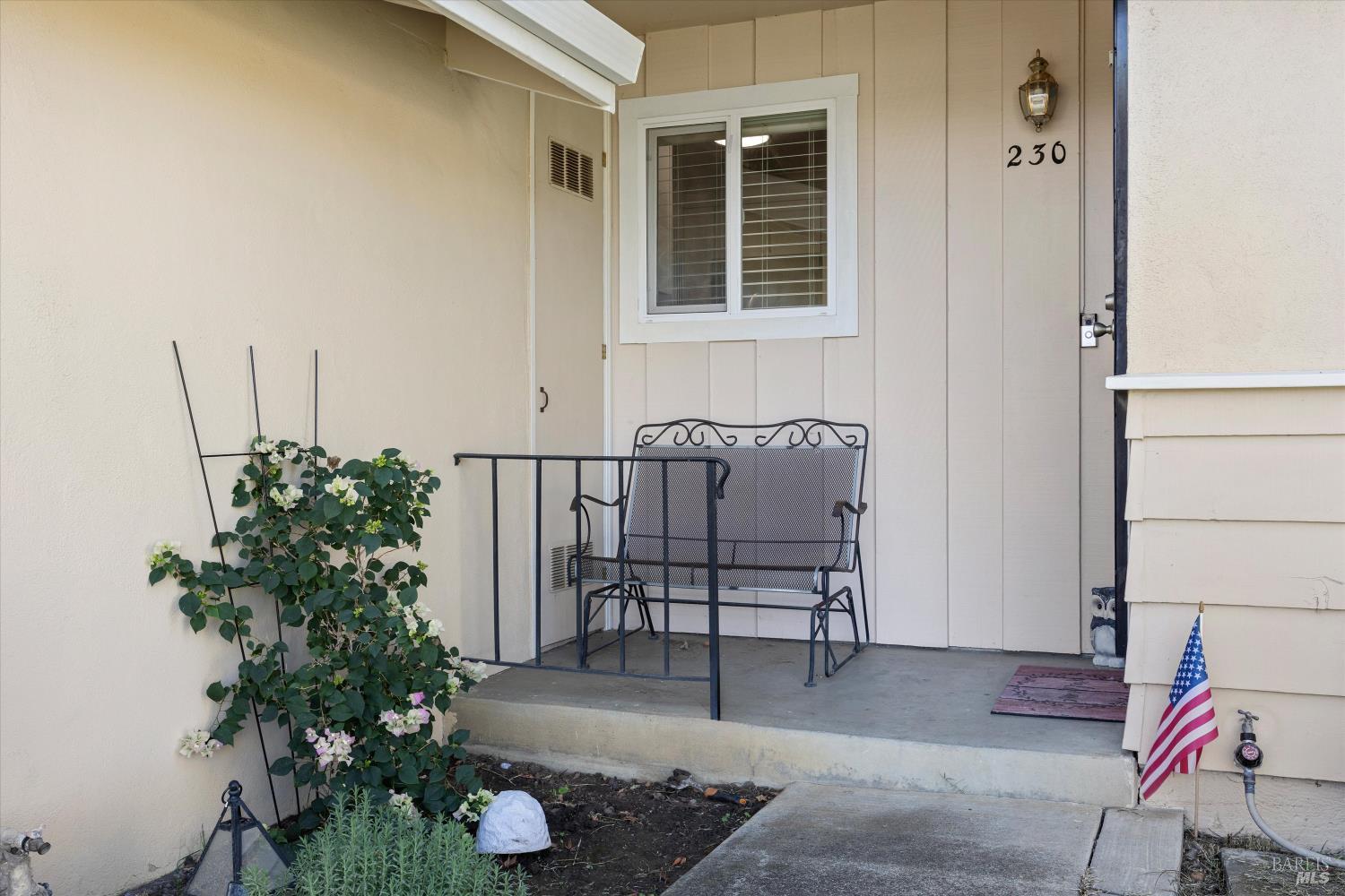 230 East Walnut Street Dixon, CA 95620 - Photo 4 of 27