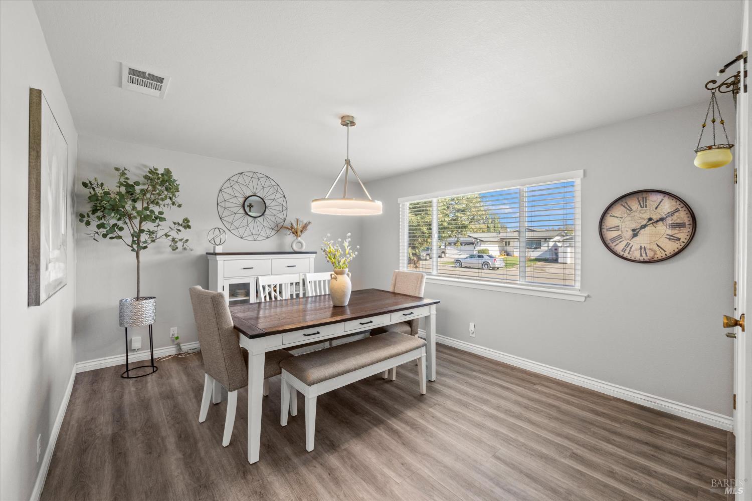 230 East Walnut Street Dixon, CA 95620 - Photo 5 of 27