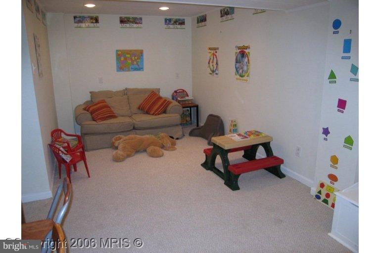 10008 Greenock Road Silver Spring, MD 20901 - Photo 2 of 6 Recreation Room
