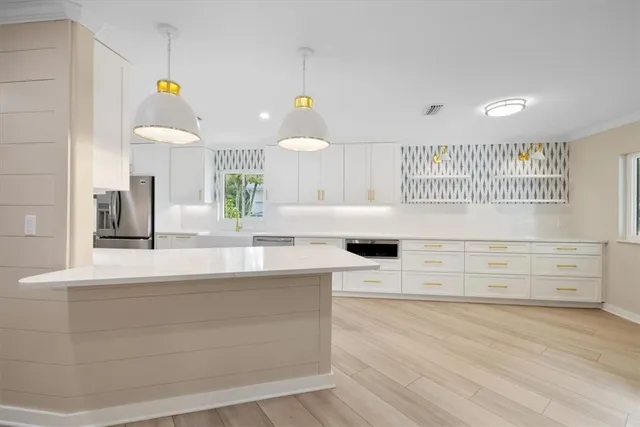 $809,000 | 616 Catalina Street, Vero Beach, FL 32960