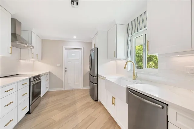 $809,000 | 616 Catalina Street, Vero Beach, FL 32960