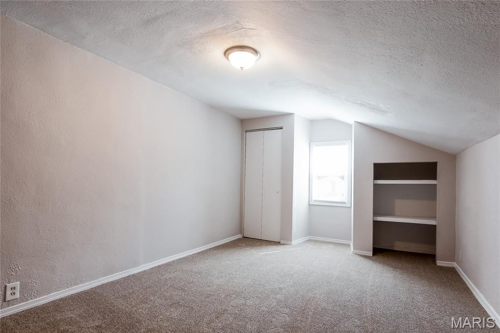 10161 Count Drive St. Louis, MO 63136 - Photo 9 of 17