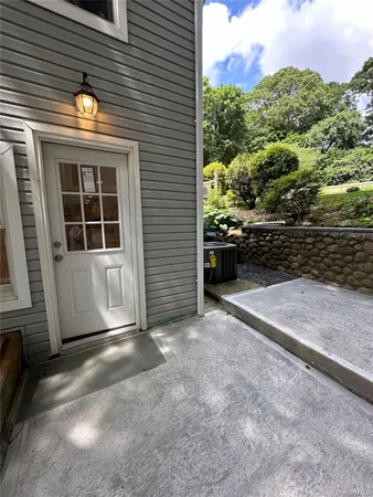 $3,300 | 162 Spring Road, Huntington, NY 11743
