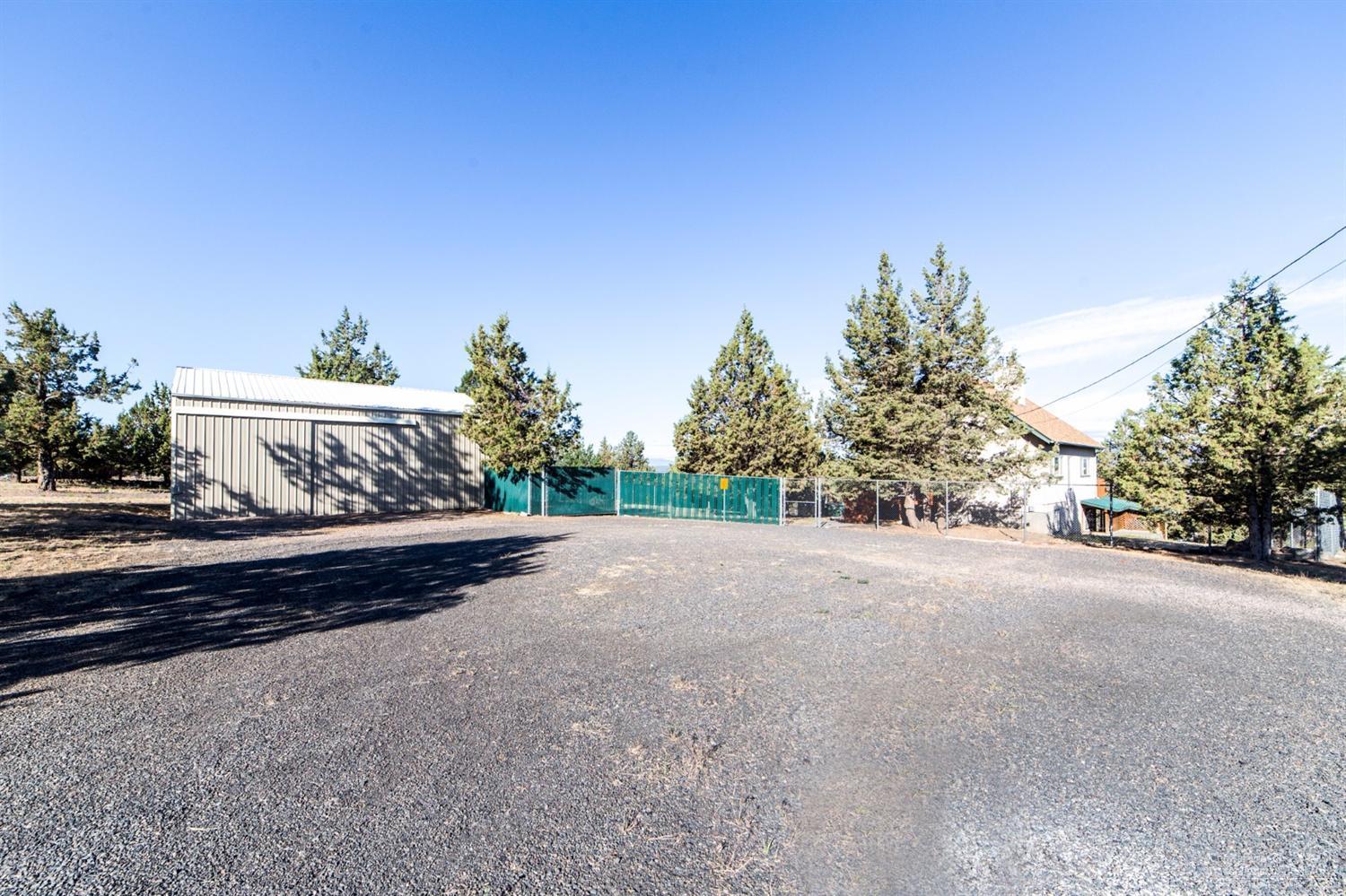 10831 Southwest Shad Road Terrebonne, OR 97760 - Photo 4 of 25 Gallery Image 4