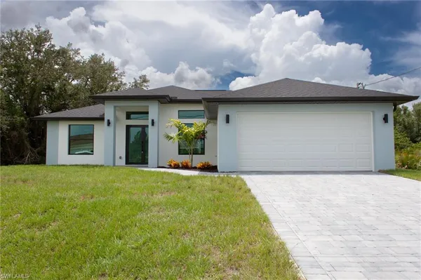 $1,800 | 3214 18th Street Southwest, Lehigh Acres, FL 33976