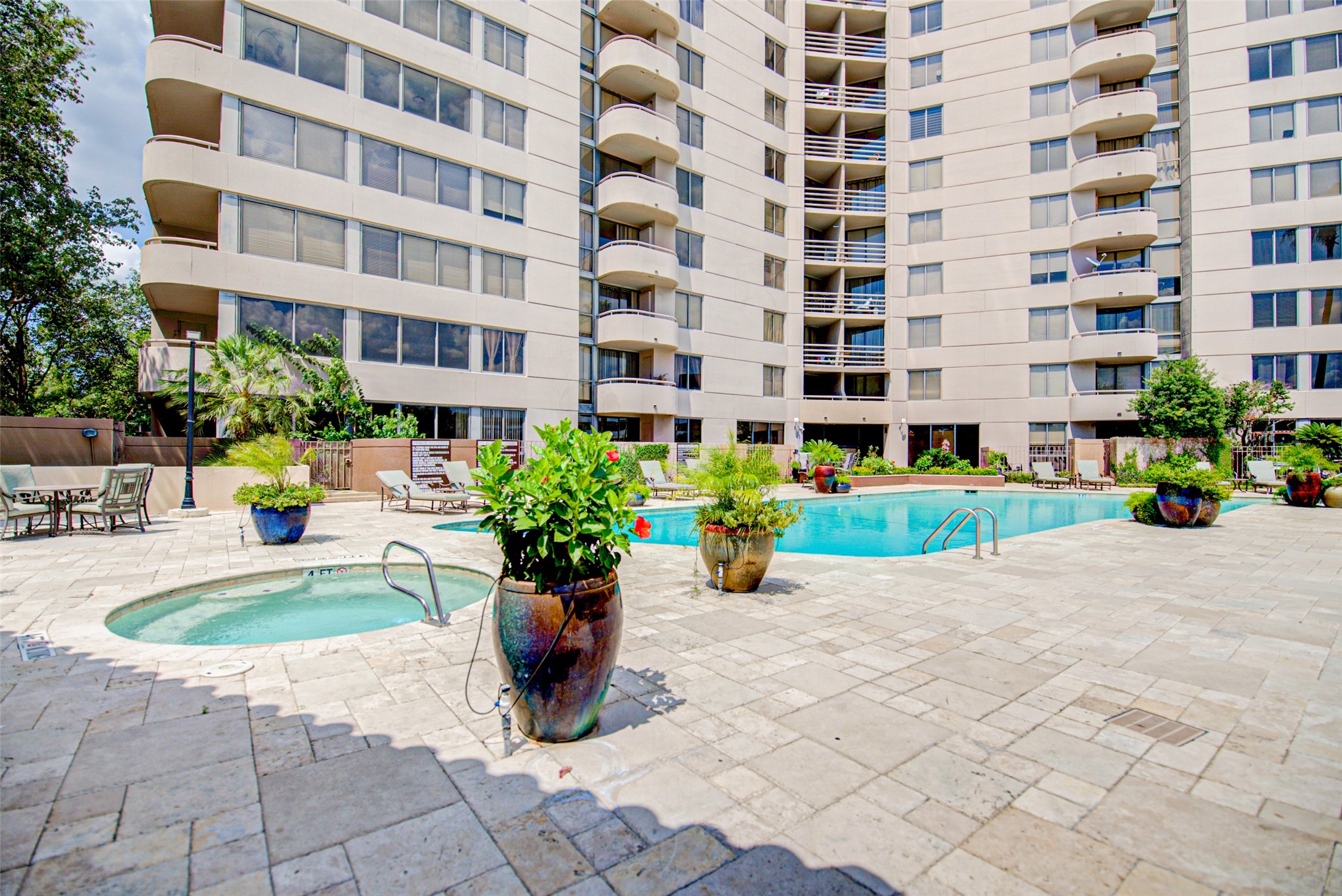 3525 Sage Road, Unit 407 Houston, TX 77056 - Photo 37 of 45