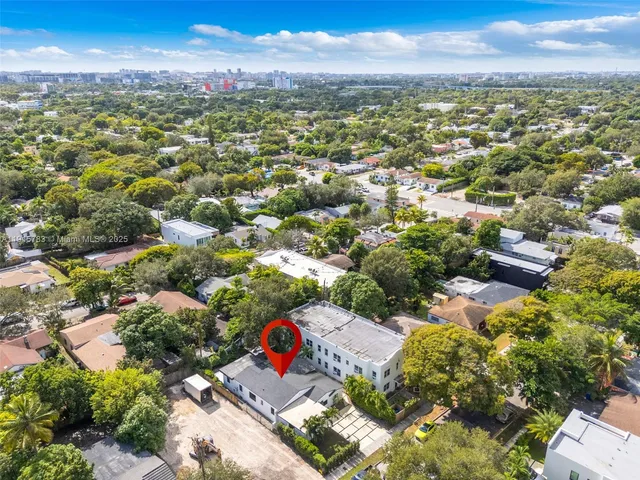 $1,395,000 | 70 Northeast 50th Street, Miami, FL 33137