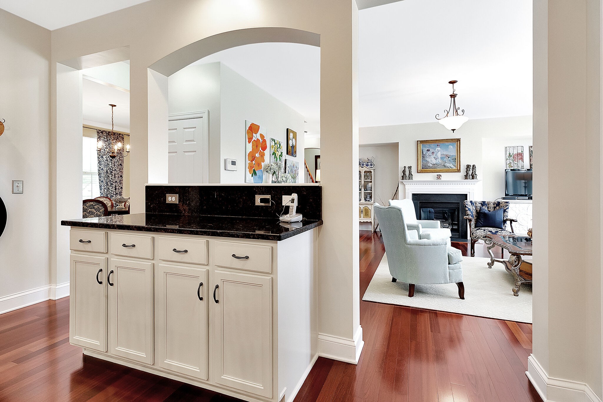 201 Verde Meadow Drive Franklin, TN 37067 - Photo 16 of 40 a living room with furniture and wooden floor