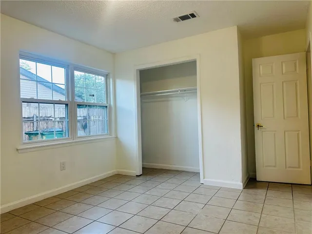 $250,000 | 3872 Accacia Lane, Harvey, LA 70058