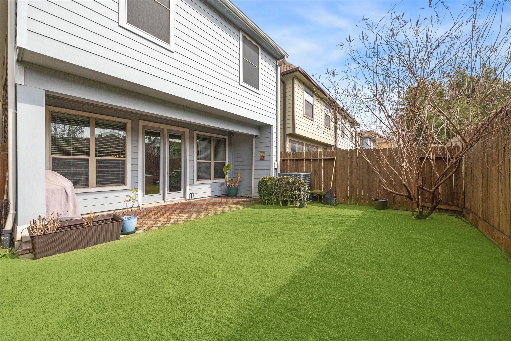 5211 Larkin Street, Unit A Houston, TX 77007 - Photo 1 of 16