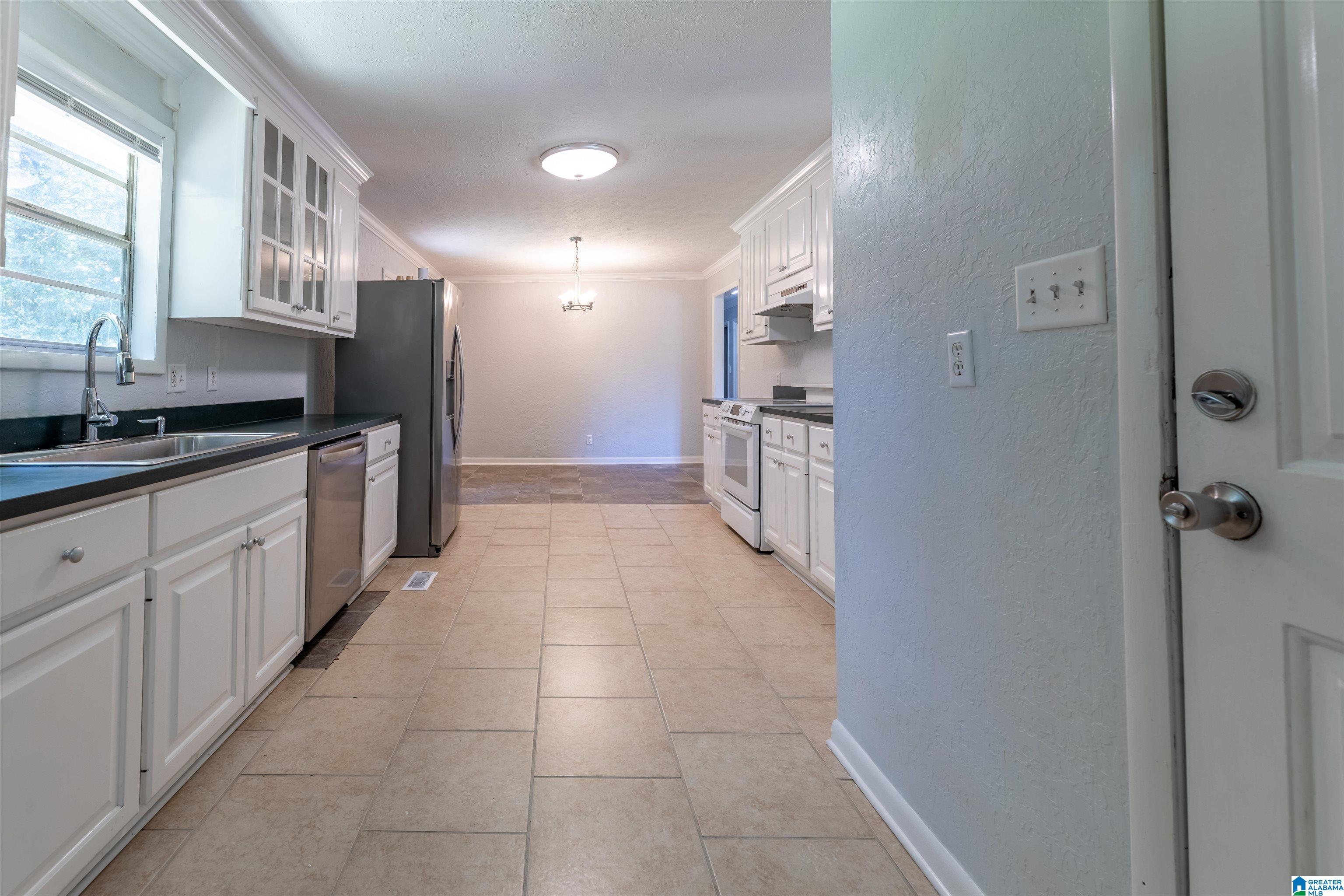 260 Greenleaf Street Southwest Jacksonville, AL 36265 - Photo 11 of 30